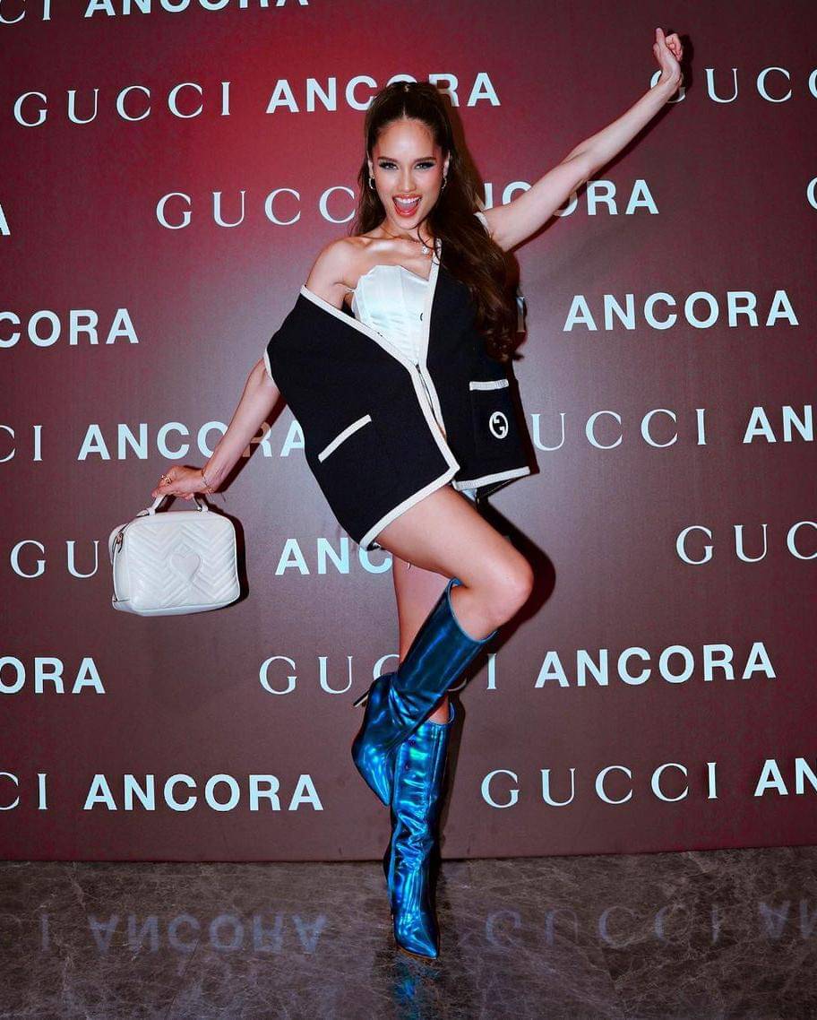 Instagram.com/claurakiehl